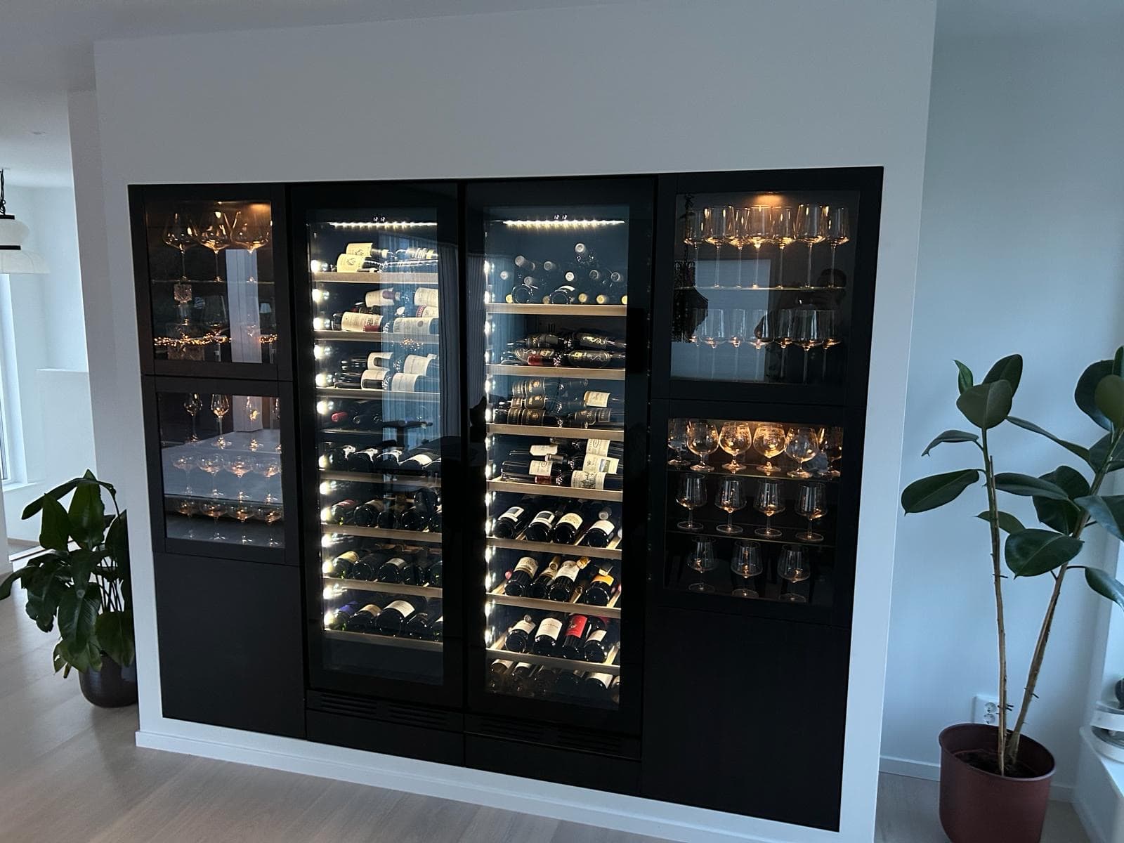 vinskåpsvägg vigneron 