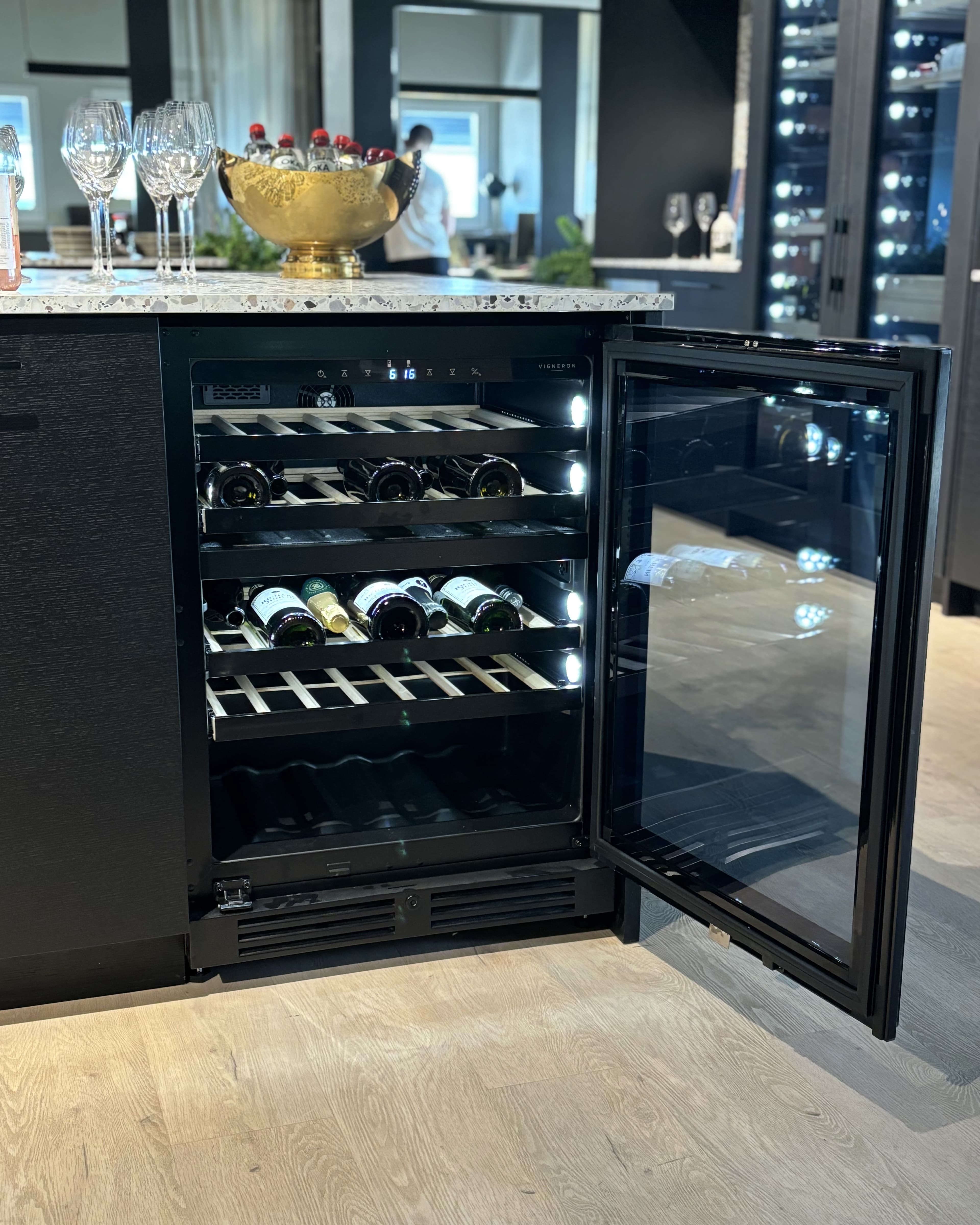 vigneron vinvägg vinkyl