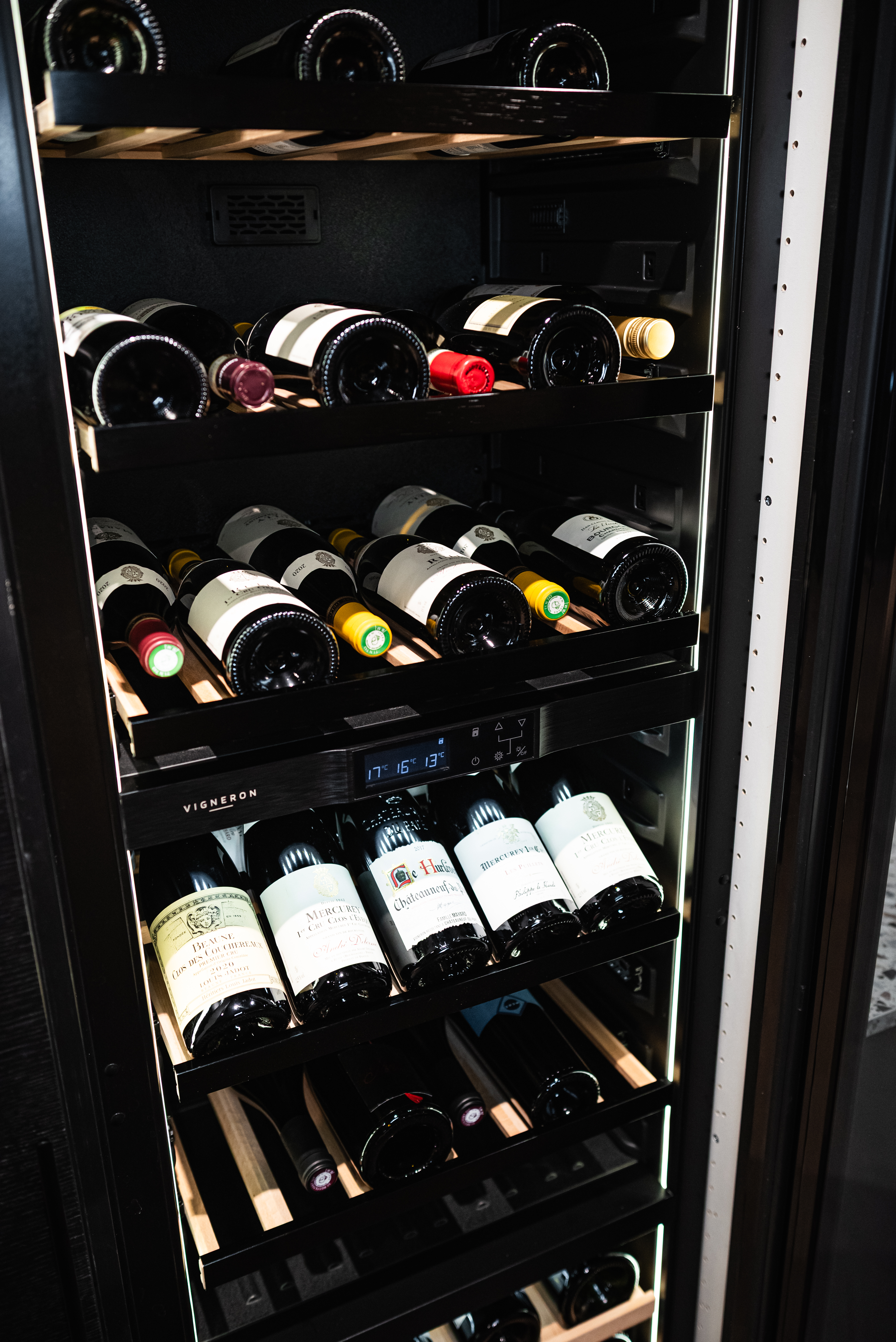 Hyllkant VKB/VKI, Svart Hyllkant VKB/VKI, Svart