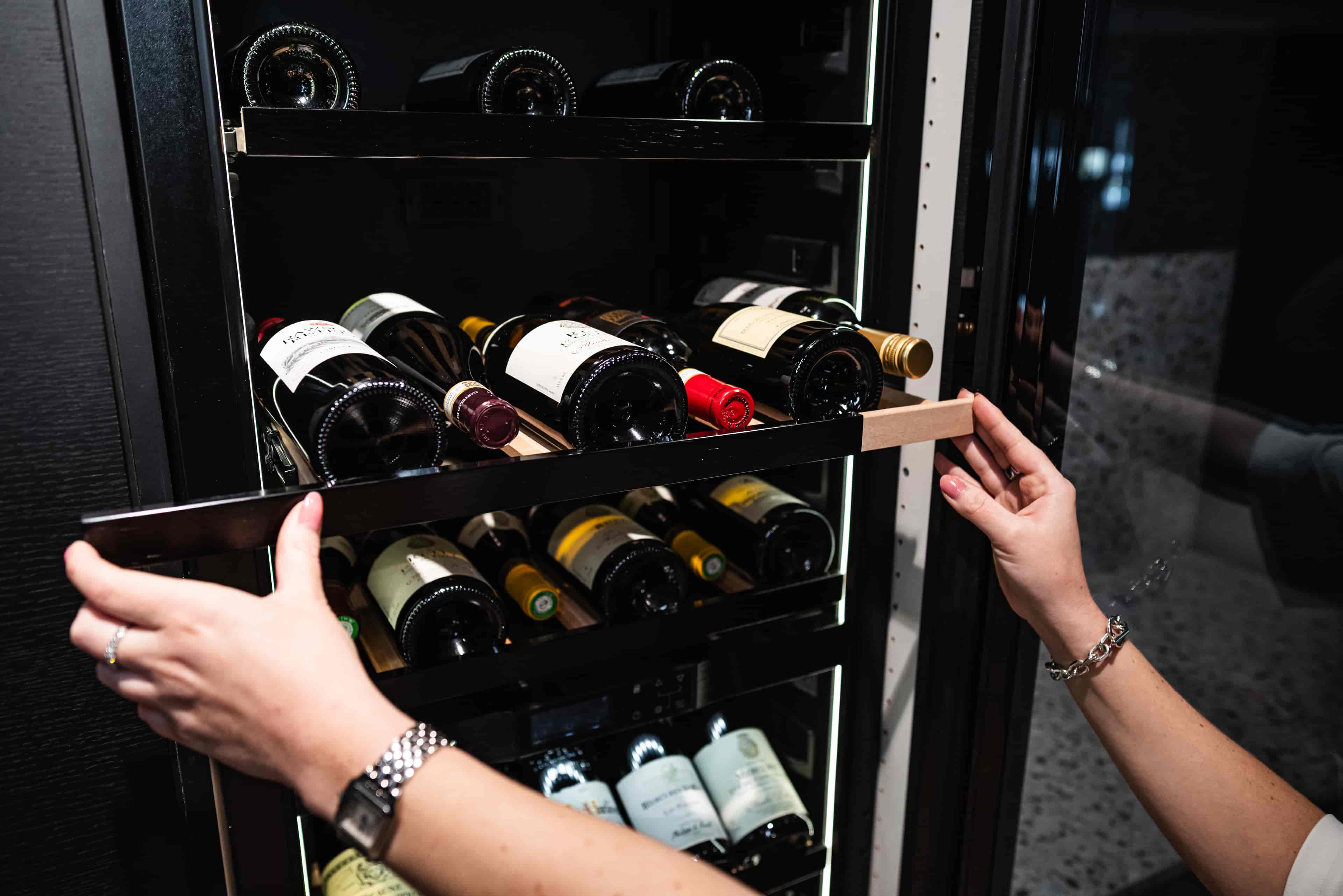 Hyllkant VKB/VKI, Svart Hyllkant VKB/VKI, Svart