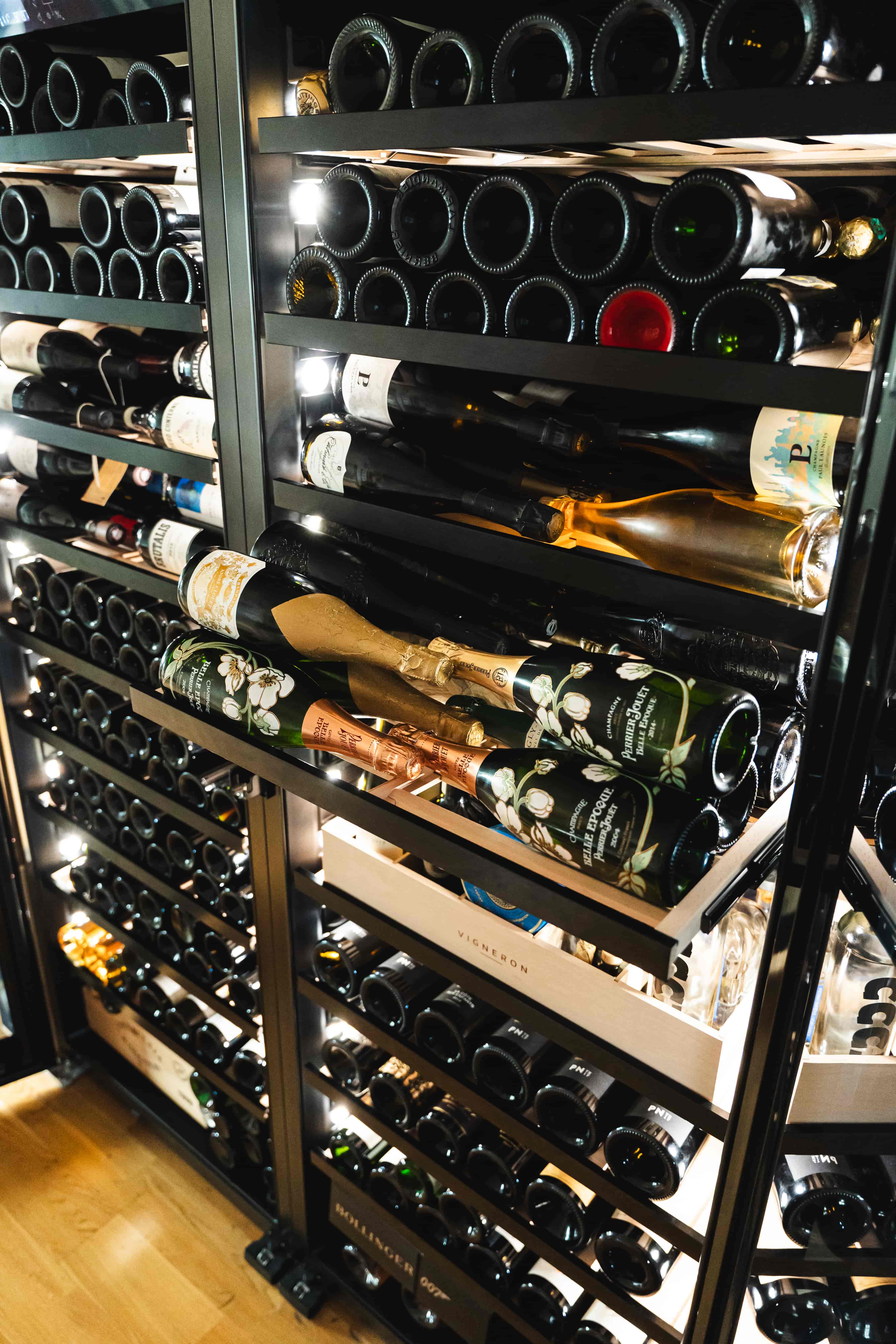 Hyllkant VS200, Svart Hyllkant VS200, Svart